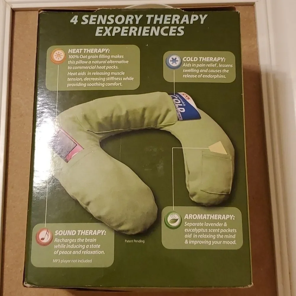 NIB CVS Therapy Neck & Shoulder Pillow Heated Cooled Scented with Device Pocket